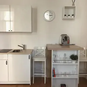 Favorite In The Center Of 1 Apartament Praga